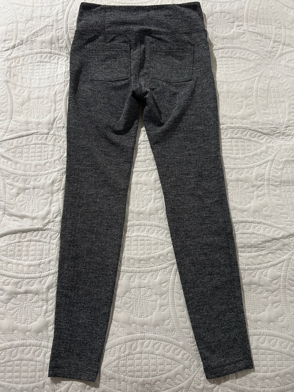 Athleta Black & Grey Herringbone Leggings Sz: M - Picture 7 of 9